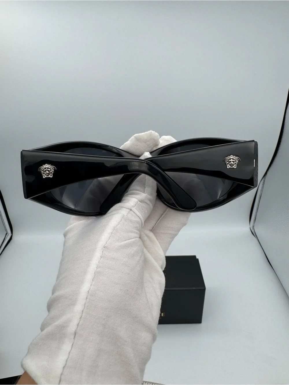 Discontinued Versace Oversized Black Shield Sunglasses Medusa Logo Full Set NOS